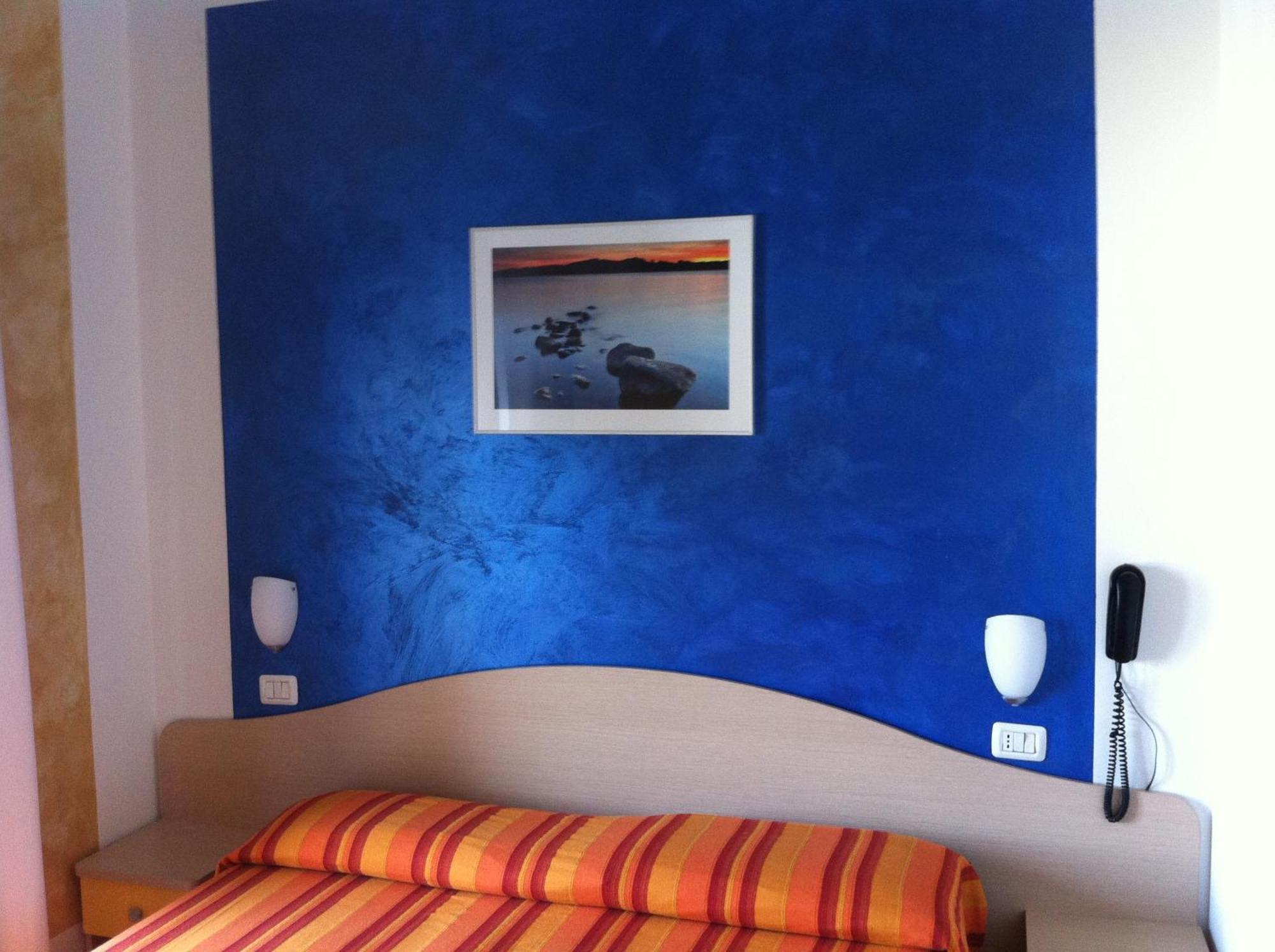 Hotel Viking Rimini Buitenkant foto