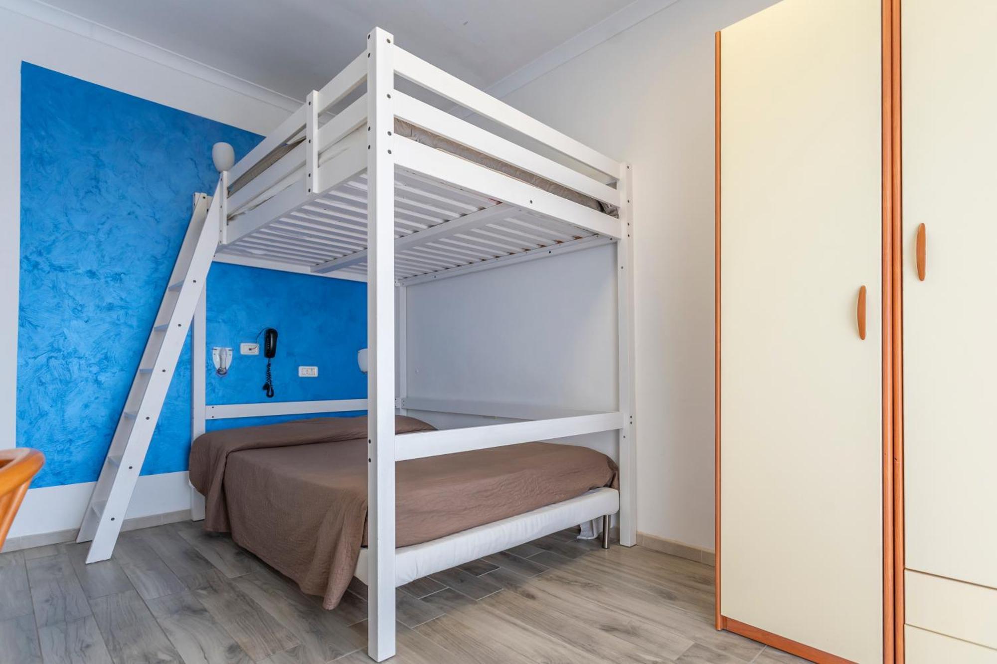 Hotel Viking Rimini Buitenkant foto